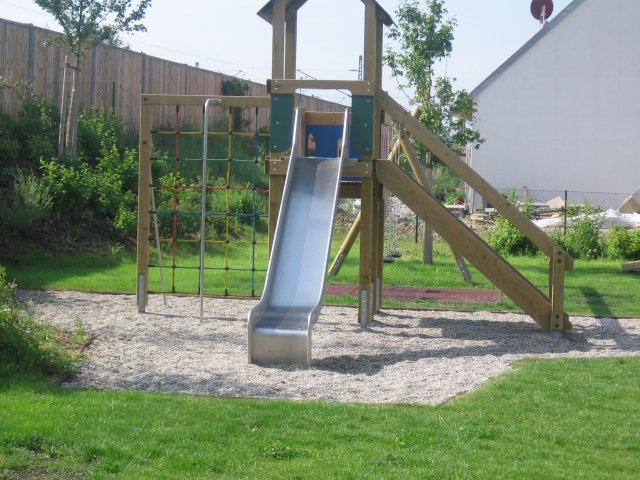 Grossansicht in neuem Fenster: Kinderspielplatz Hallertauer Straße 2