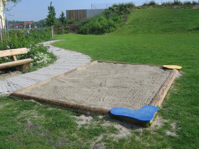 Grossansicht in neuem Fenster: Kinderspielplatz Hallertauer Straße 4