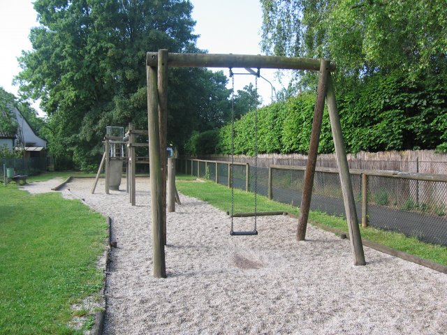 Grossansicht in neuem Fenster: Kinderspielplatz Gabelsberger - Jahnstraße 5